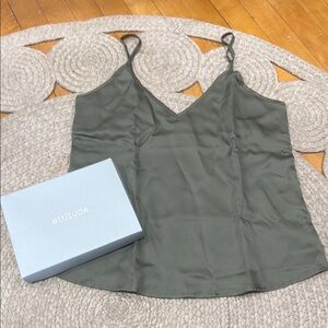 Ettitude Women's Green Camisole Top